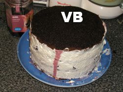 Se pune frisca pe margine